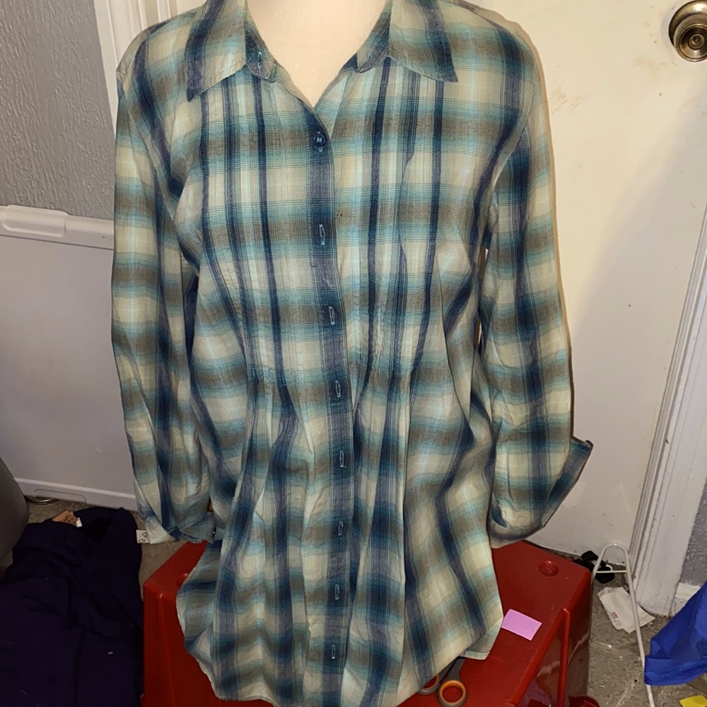 Style & co. Size 15 Cute blue plaid button up shirt petite